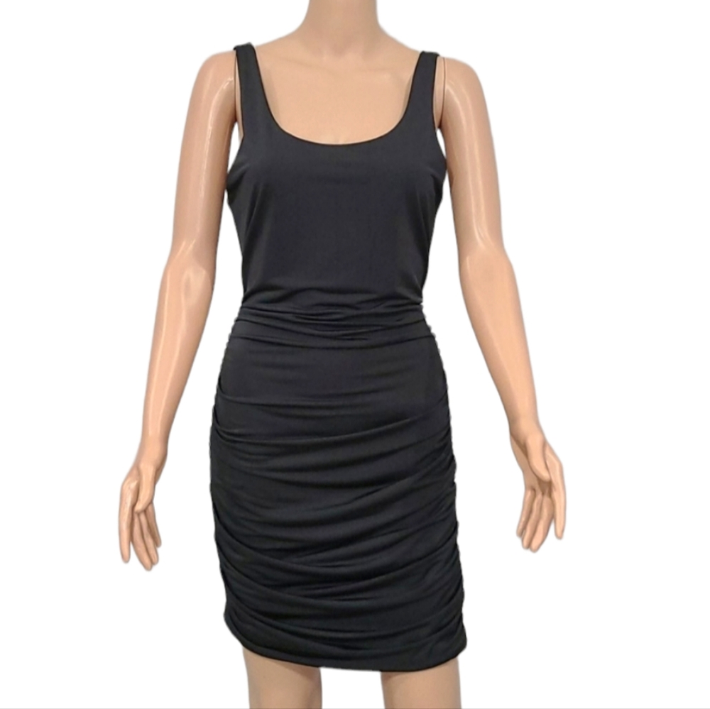 Fashion Nova Black ruched sleeveless dress Round neck Size L Large